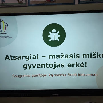 Kovo 18 d. 3 klasės mokiniai dalyvavo įdomioje ir naudingoje pamokoje „Atsargiai – mažasis miško gyventojas erkė“
