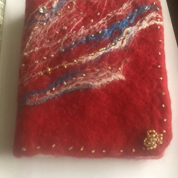 Lapkričio mėnesį progimnazijos mokiniai prisijungė prie Prezidentūros kalėdinės eglutės puošimo akcijos „Sparnuoti išminties, žinių ir kūrybos metai