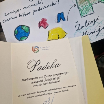 Progimnazijos 8 klasės mokinių komanda dalyvavo Moksleivių kūrybos centro organizuotame ekologinio švietimo mokinių konkurse - konferencijoje ,,EcoRalis“