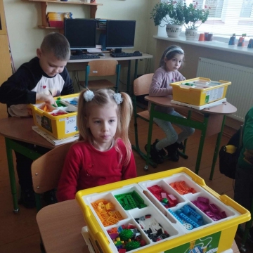 Vasario 14 d. progimnazijos pradinukus pradžiugino karjeros specialistė K.Litvaitienė su įdomia ir įtraukia veikla.